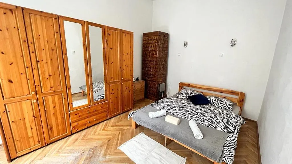 Nice Bedroom Near The Bus And Train Station Krakow Poland